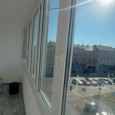 Nest Apartment *